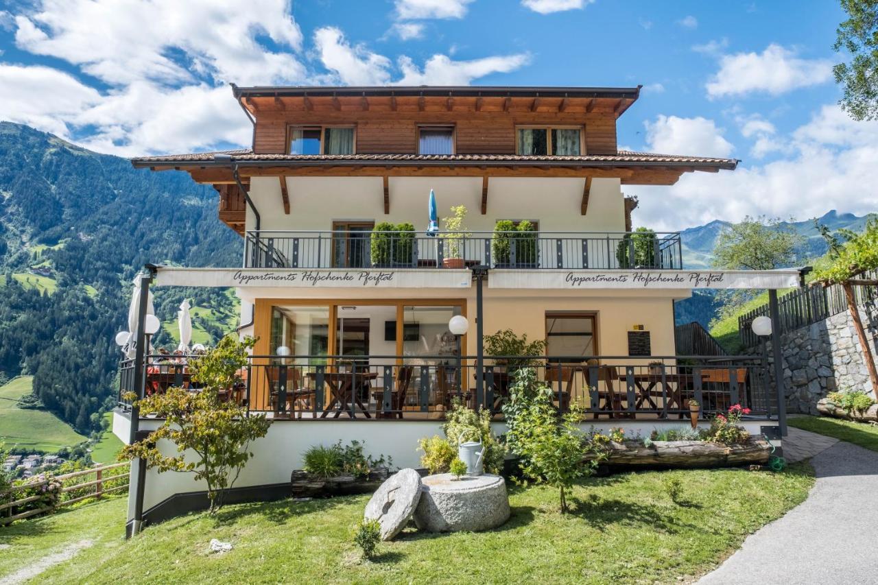 Hofschenke Pfeiftal - Bergwiese San Martino In Passiria  Kültér fotó
