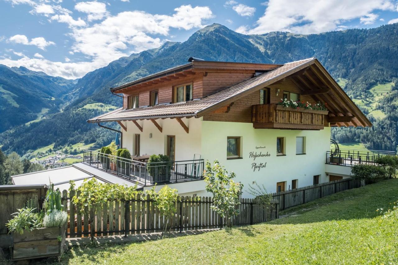 Hofschenke Pfeiftal - Bergwiese San Martino In Passiria  Kültér fotó